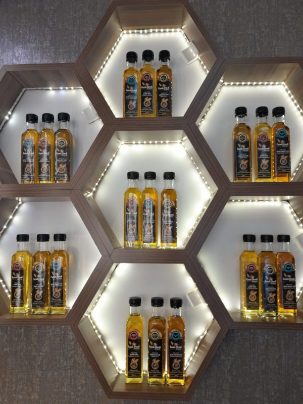 çörek otu yağları 6 gen olarak sergileniyor